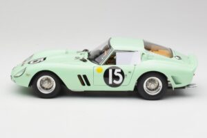 Ferrari 250 GTO #15 S. Moss / G. Hill Goodwood 1962 CMC 1:18 M-247 Metall - pilt 3/6