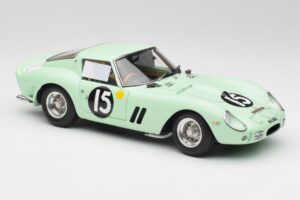 Ferrari 250 GTO #15 S. Moss / G. Hill Goodwood 1962 CMC 1:18 M-247 Metall - pilt 4/6