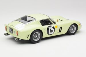 Ferrari 250 GTO #15 S. Moss / I. Ireland Goodwood Tourist Trophy Winner 1962 Kyosho 1:18 08438C Metall - pilt 3/8