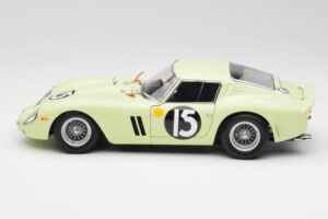 Ferrari 250 GTO #15 S. Moss / I. Ireland Goodwood Tourist Trophy Winner 1962 Kyosho 1:18 08438C Metall - pilt 4/8