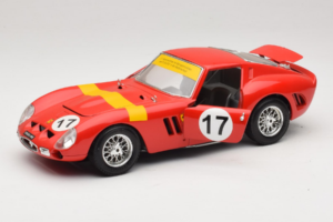 Ferrari 250 GTO #17 Bburago Sammlerborse Punane Bburago 1:18 3007-P1 Metall - pilt 2/8