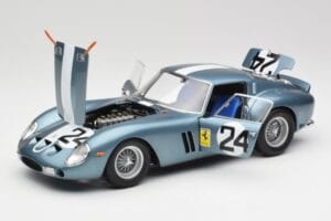 Ferrari 250 GTO #24 P. Rodriguez 12 Hours of Sebring GT3.0 Winner 1962 Kyosho 1:18 08438D Metall - pilt 2/8