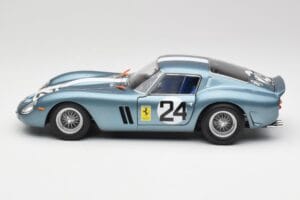 Ferrari 250 GTO #24 P. Rodriguez 12 Hours of Sebring GT3.0 Winner 1962 Kyosho 1:18 08438D Metall - pilt 4/8