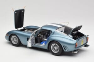 Ferrari 250 GTO #24 P. Rodriguez 12 Hours of Sebring GT3.0 Winner 1962 Kyosho 1:18 08438D Metall - pilt 5/8