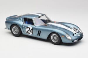 Ferrari 250 GTO #24 P. Rodriguez 12 Hours of Sebring GT3.0 Winner 1962 Kyosho 1:18 08438D Metall - pilt 6/8