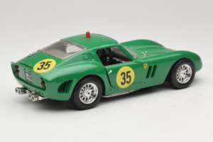 Ferrari 250 GTO #35 Roheline 1962 Bburago 1:18 3011-G2 Metall - pilt 3/8