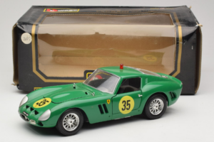 Ferrari 250 GTO #35 Roheline 1962 Bburago 1:18 3011-G2 Metall - pilt 8/8