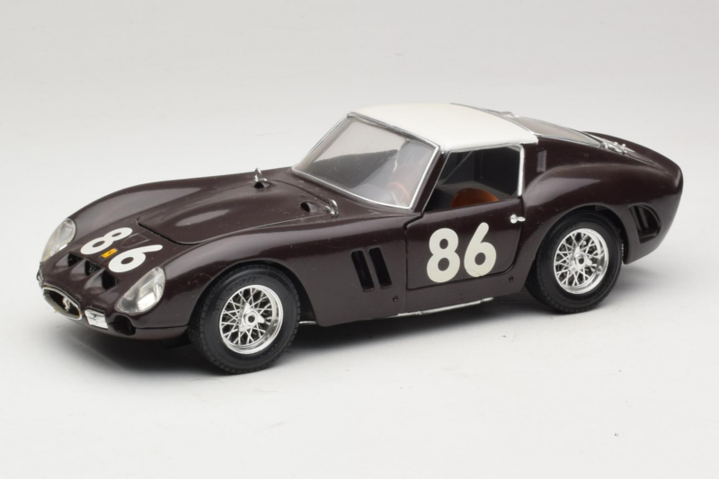 Ferrari 250 GTO #86 Must Bburago 1:18 3011-B1 Metall