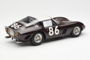 Ferrari 250 GTO #86 Targa Florio 1962 CMC 1:18 M-156 Metall - pilt 2/6