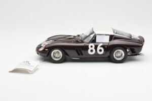 Ferrari 250 GTO #86 Targa Florio 1962 CMC 1:18 M-156 Metall - pilt 3/6