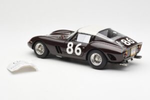 Ferrari 250 GTO #86 Targa Florio 1962 CMC 1:18 M-156 Metall - pilt 5/6