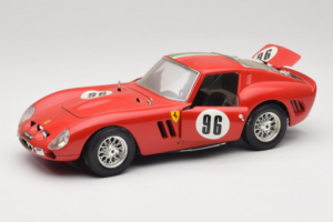 Ferrari 250 GTO #96 Punane Itaalia Lipp 1962 Bburago 1:18 3011-P2 Metall - pilt 2/8
