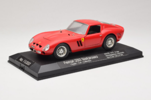 Ferrari 250 GTO Punane Replacement Stand Exclusive Cars 1:18 EC005 Metall