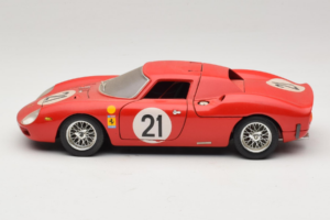 Ferrari 250 LM #21 M. Gregory / J. Rindt 24 Hours of Le Mans 1965 Bburago 1:18 3033-P2 Metall - pilt 4/8