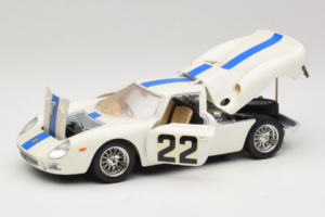 Ferrari 250 LM #22 Valge 1965 Bburago 1:18 3333-W1 Metall - pilt 2/8