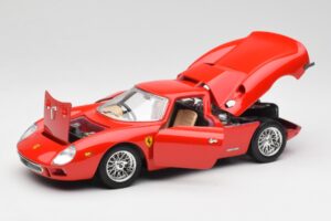 Ferrari 250 Le Mans Punane Bburago 1:18 3033 Metall - pilt 2/8