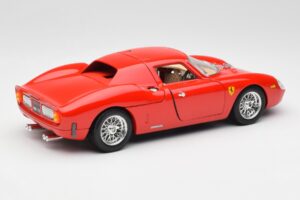 Ferrari 250 Le Mans Punane Bburago 1:18 3033 Metall - pilt 3/8