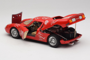 Ferrari 250 LM Punane Valge Essen Autographs Piiratud Väljaanne Bburago 1:18 3033-P4 Metall - pilt 5/8