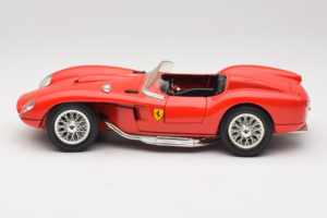 Ferrari 250 Testa Rossa #14 Punane Replacement Box 1957 Bburago 1:18 3007-R1 Metall - pilt 4/8