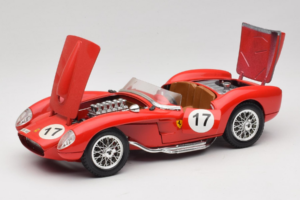 Ferrari 250 Testa Rossa #17 Punane 1957 Bburago 1:18 3007-R4 Metall - pilt 2/8