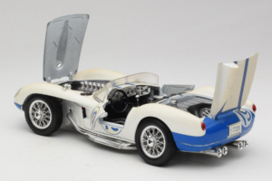 Ferrari 250 Testa Rossa #19 Valge Replacement Box 1957 Bburago 1:18 3007-R5 Metall - pilt 5/8