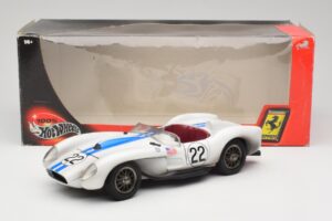 Ferrari 250 Testa Rossa #22 P. Hill / O. Gendebien 24 Hours of Le Mans 1958 Hot Wheels 1:18 29755 Metall - pilt 8/8