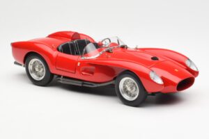 Ferrari 250 Testa Rossa Pontoon Fender Punane CMC 1:18 M-071 Metall - pilt 4/6