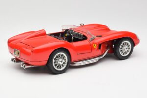 Ferrari 250 Testa Rossa Punane Bburago 1:18 3007 Metall - pilt 3/8
