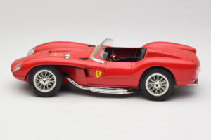 Ferrari 250 Testa Rossa #4 Punane Replacement Box 1957 Bburago 1:18 3007-R6 Metall - pilt 4/8