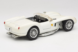 Ferrari 250 Testa Rossa Valge Replacement Box Bburago 1:18 3007-R3 Metall - pilt 3/8