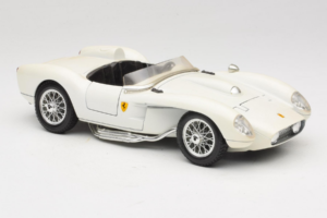 Ferrari 250 Testa Rossa Valge Replacement Box Bburago 1:18 3007-R3 Metall - pilt 6/8