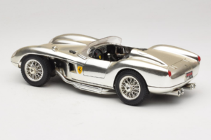 Ferrari 250 Testa Rossa Chrome Hõbedane Bburago 1:18 3007-C1 Metall - pilt 7/8