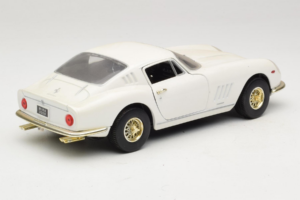 Ferrari 275 GTB/4 Valge ERTL 1:18 7493 Metall - pilt 3/8