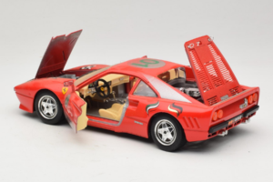 Ferrari 288 GTO #1 Punane 1984 Bburago 1:18 3027-P3 Metall - pilt 5/8