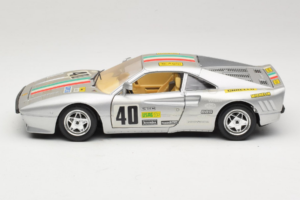 Ferrari 288 GTO #40 Hõbe 1984 Bburago 1:18 3027-S1 Metall - pilt 4/8