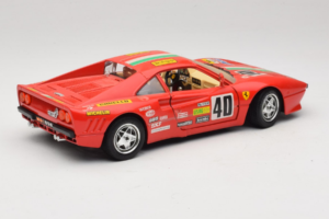 Ferrari 288 GTO Rally #40 Punane 1986 Bburago 1:18 3057-P1 Metall - pilt 3/8