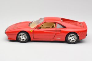 Ferrari 288 GTO Punane Bburago 1:18 3027 Metall - pilt 4/8