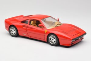 Ferrari 288 GTO Punane Bburago 1:18 3027 Metall - pilt 6/8