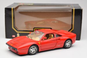 Ferrari 288 GTO Punane Bburago 1:18 3027 Metall - pilt 8/8