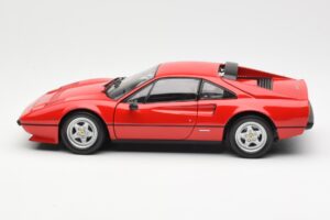 Ferrari 308 GTB Quattrovalvole Punane Kyosho 1:18 08182R Metall - pilt 4/8