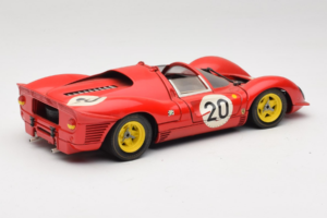 Ferrari 330 P4 #20 Punane 1967 Revell 1:18 48822-P1 Metall - pilt 3/8