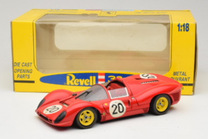 Ferrari 330 P4 #20 Punane 1967 Revell 1:18 48822-P1 Metall - pilt 8/8
