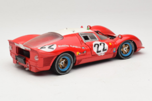 Ferrari 330 P4 #22 Scuderia Filipinetti Poor Condition 1967 Revell 1:18 48825-P1 Metall - pilt 3/8