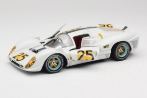 Ferrari 330 P4 #25 Valge Revell 1:18 48845 Metall - pilt 2/8