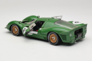 Ferrari 330 P4 #9 Roheline Spa-Francorchamps 1967 Eagles Race 1:18 41007 Metall - pilt 5/8