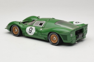 Ferrari 330 P4 #9 Roheline Spa-Francorchamps 1967 Eagles Race 1:18 41007 Metall - pilt 7/8