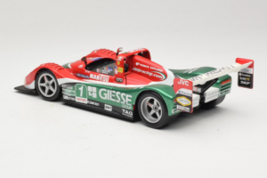 Ferrari 333 SP Giesse #1 G. Pescatori / C. Terrien 2000 Hot Wheels 1:18 29750-P1 Metall - pilt 7/8