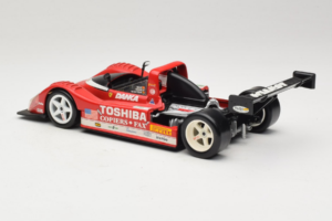 Ferrari 333 SP Toshiba #12 Velez / Taylor 2000 Hot Wheels 1:18 29750-P2 Metall - pilt 5/8