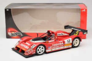 Ferrari 333 SP Toshiba #12 Velez / Taylor 2000 Hot Wheels 1:18 29750-P2 Metall - pilt 8/8