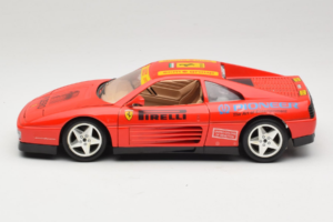 Ferrari 348tb Pirelli Punane Bburago 1:18 3039-P2 Metall - pilt 4/8